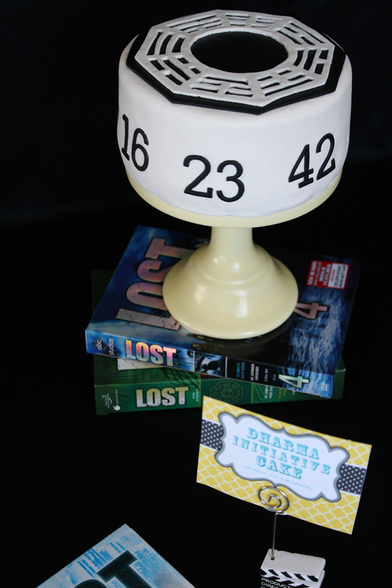 Pineapple and Coconut Cake (inspired by tv show Lost)