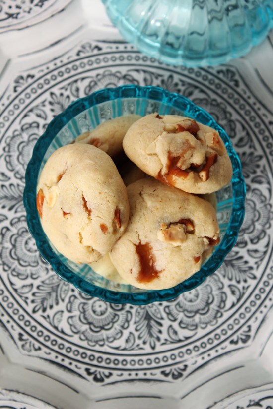 White Chocolate Toffee Crunch Cookies