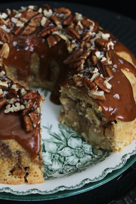 Apple and Caramel Bundt Cake with Pecans