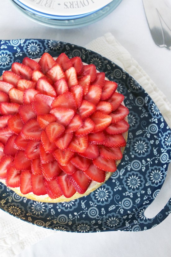 Strawberry and Lime White Chocolate Gooey Cake