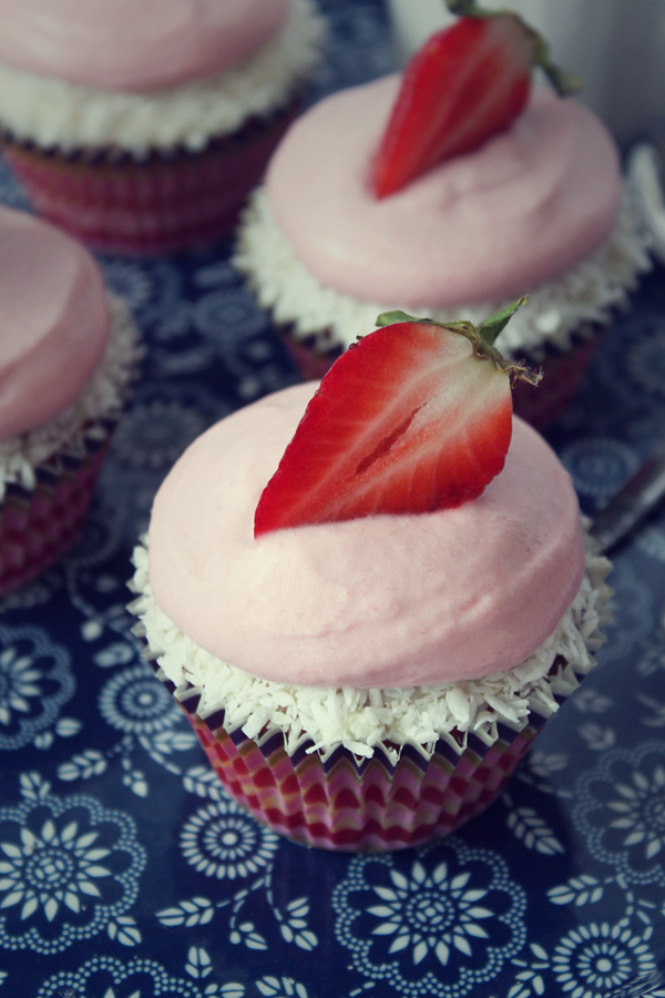 Lime, Coconut & Strawberry Cupcakes