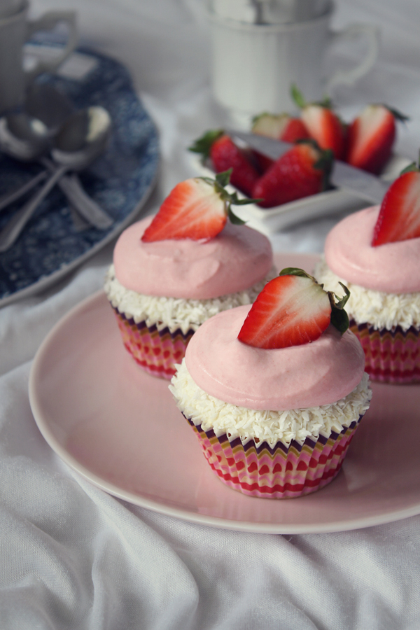 Lime, Coconut & Strawberry Cupcakes