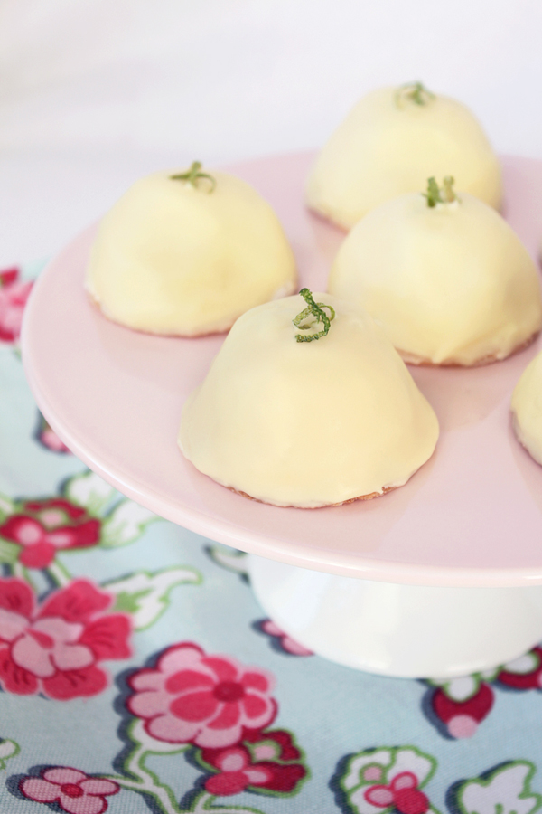 Gräddbullar med lime och vit choklad